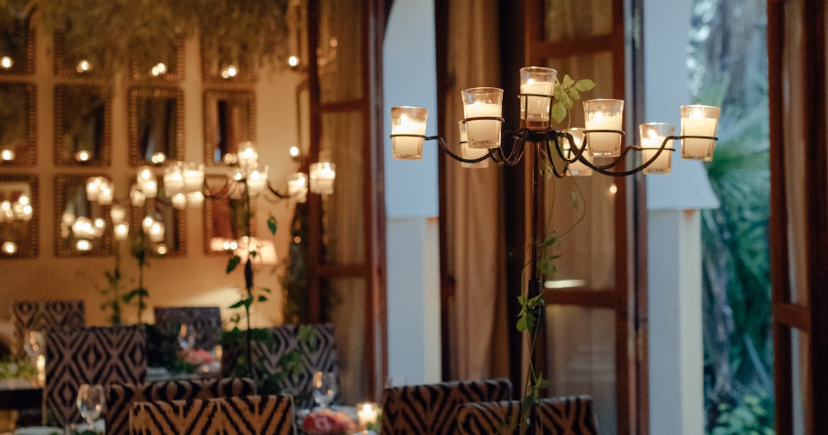 How to Host a Dinner Party Without the Group Chat Chaos